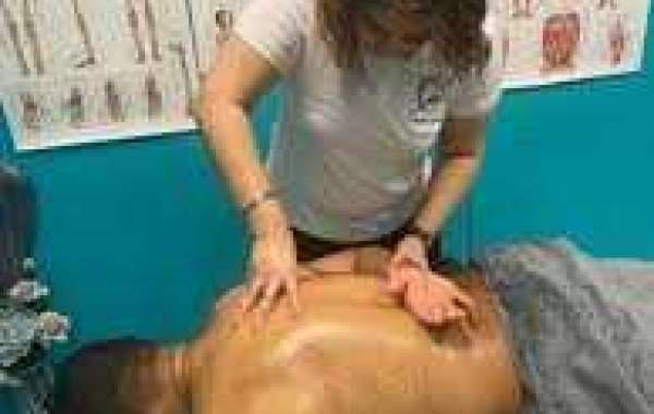 Top Benefits of Booking a Deep Tissue Massage Near Me