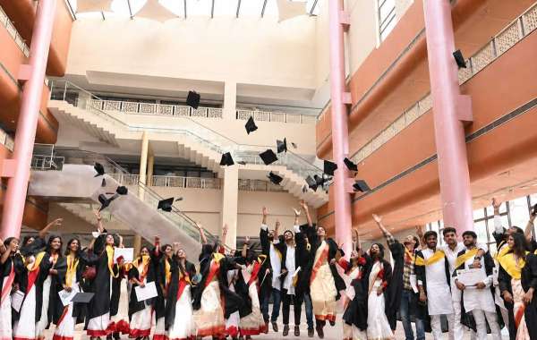 College in Varanasi: Choosing the Right Institution for Higher Education