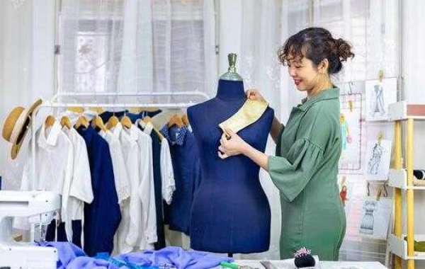 Finding a Low MOQ Clothing Manufacturer for Your Brand