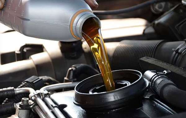 Selecting the Right Industrial Lubricants for Machinery
